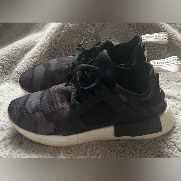 ADIDAS NMD_XR1 Boost Primeknit Black Camo Duck Size 7Y Young Man Running Shoes - Picture 6 of 12